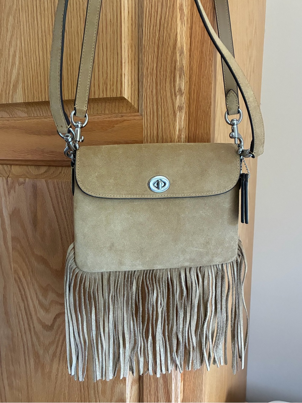 Coach 1964 Fringe Bag Crossbody Tan Suede Adjustable Strap